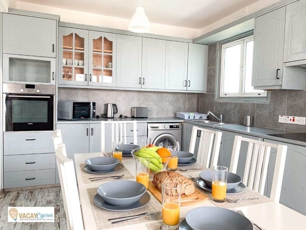 Фотография Downtown Larnaca Apartment 2*
