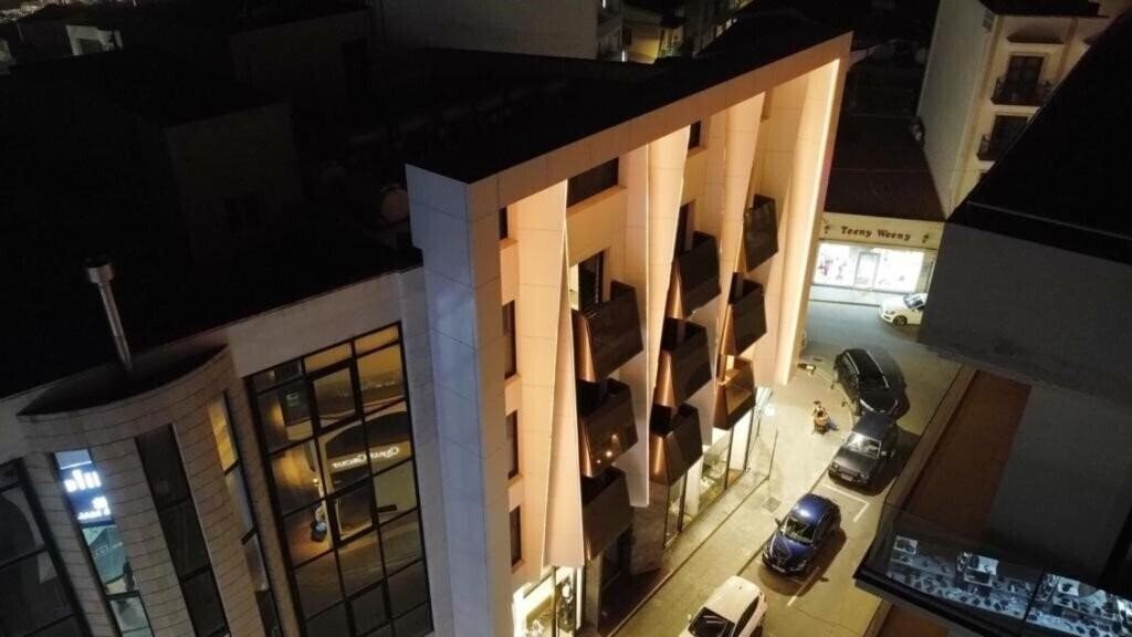 Фото Raam Luxury Suites апартаменты
