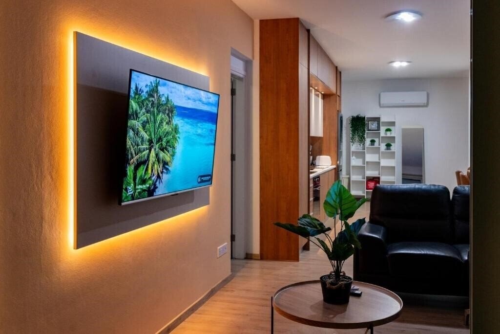 Готель Earth Apartment 3*