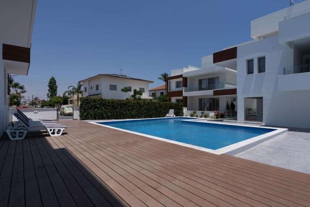 Отель Harmonia 2-BR Apt In Livadia 3*