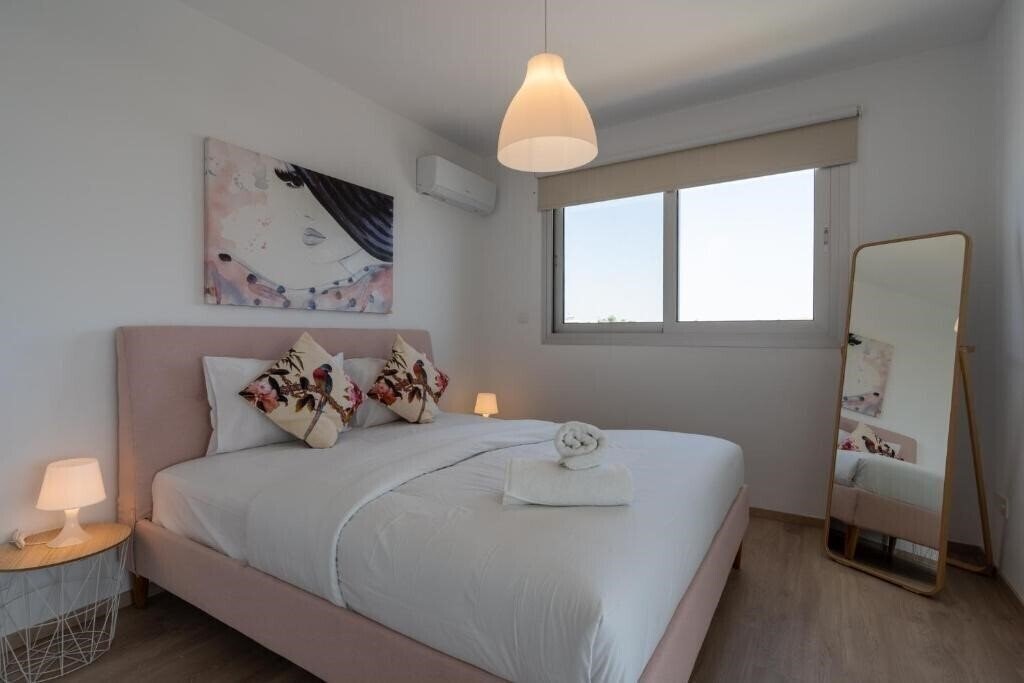 Фотография Harmonia 2-BR Apt In Livadia 3*