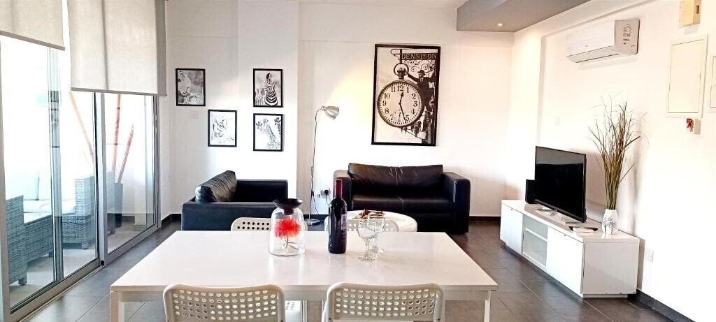 Фото Dezo Luxury Town Apartment 3*