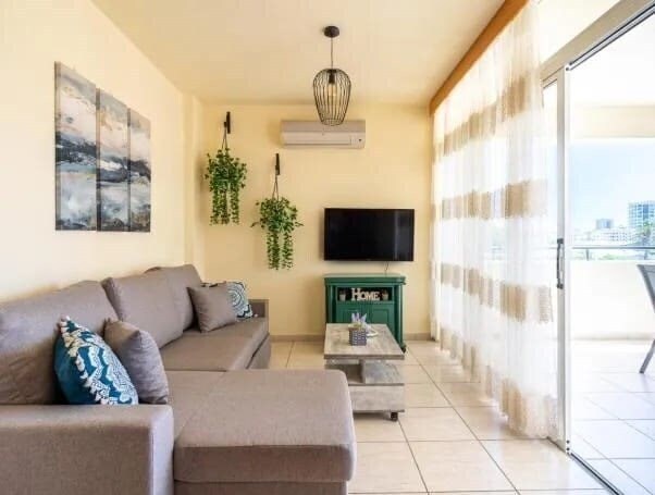 Фотография Blue Time 2-Bedroom Apartment In Larnaca 3*