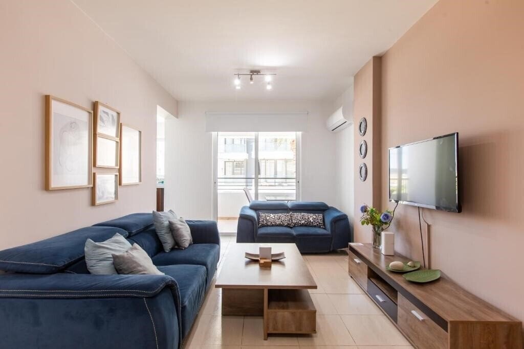 Картинка Apollo 2-BR Apt In Larnaca апартаменты
