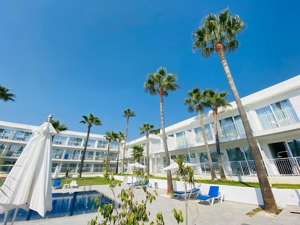 Зображення Lysithea Apts 3*