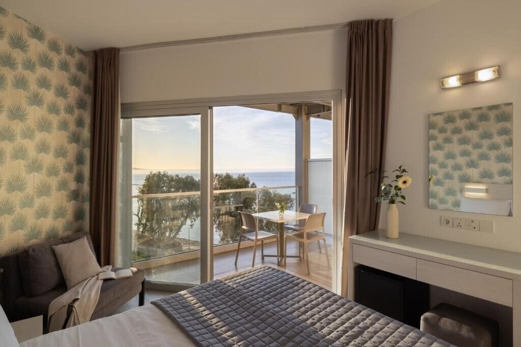 Фото Harmony Bay Hotel 3*