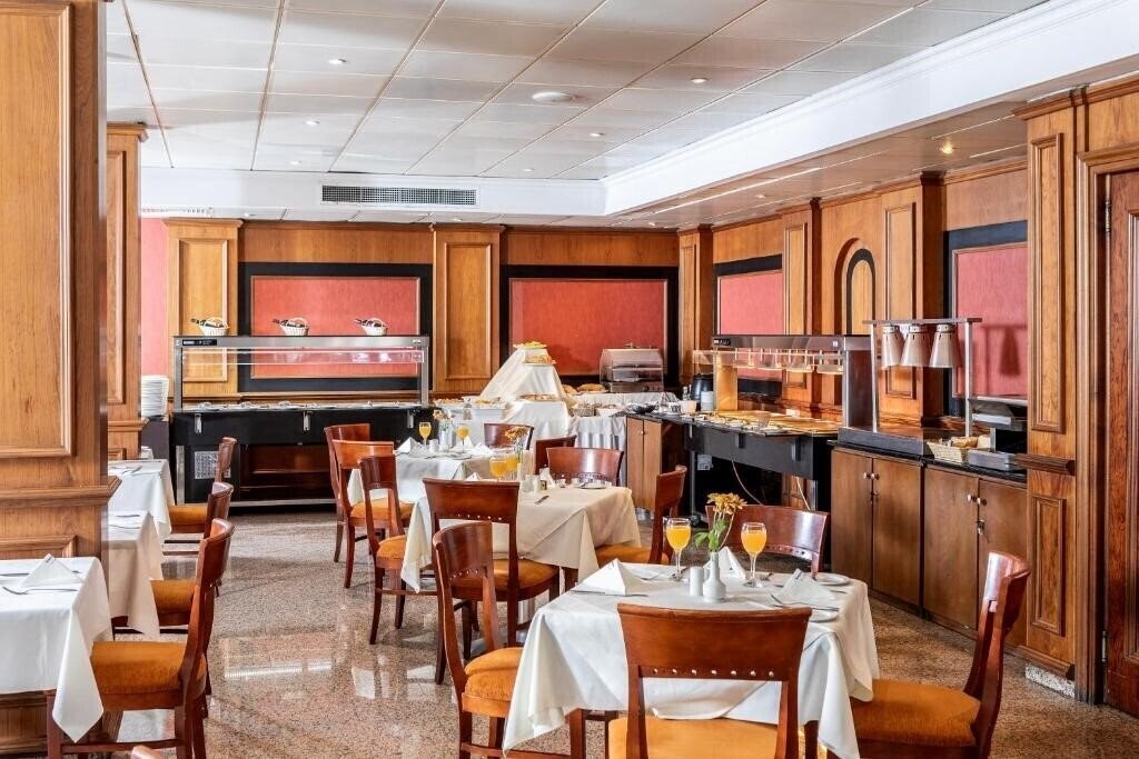 Картинка Kapetanios Limassol Hotel 3*