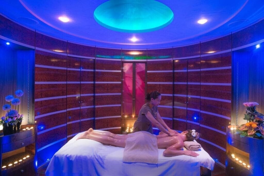 Изображение Amathus Beach Hotel 5*