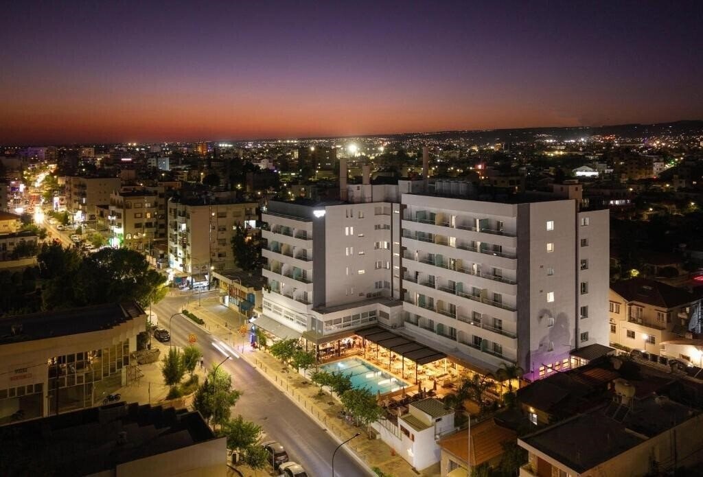 Отель Pefkos Hotel 3*