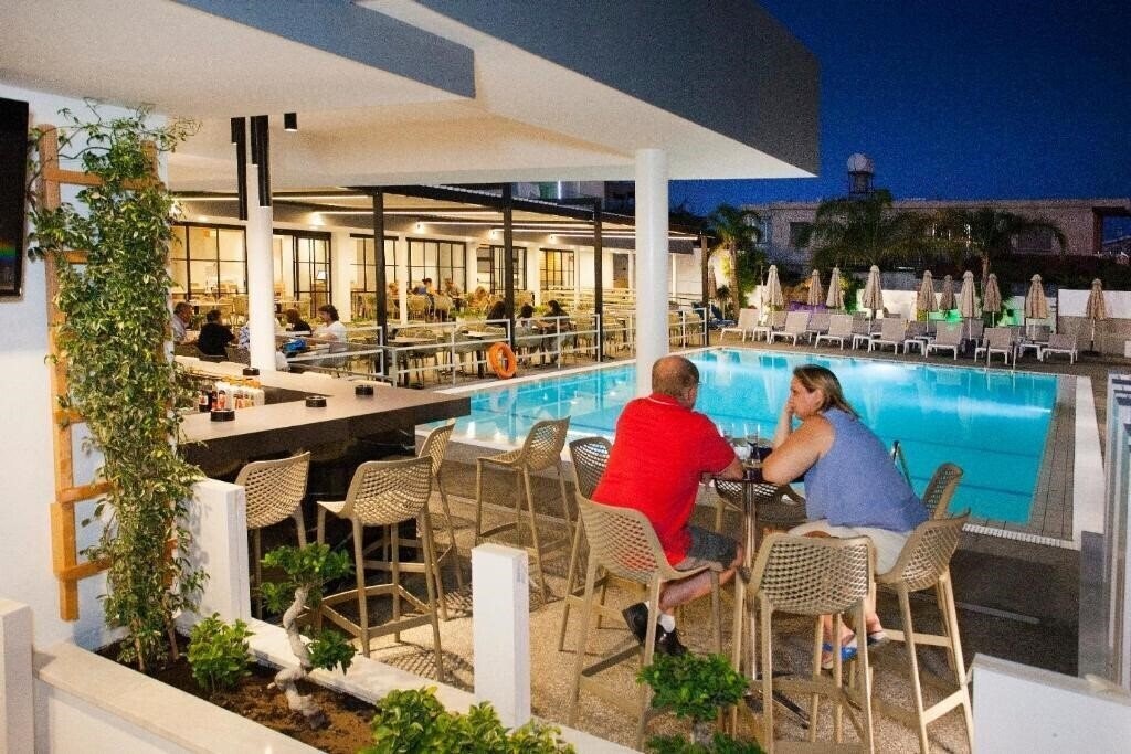 Зображення Pefkos Hotel (ex. Pefkos) 3*