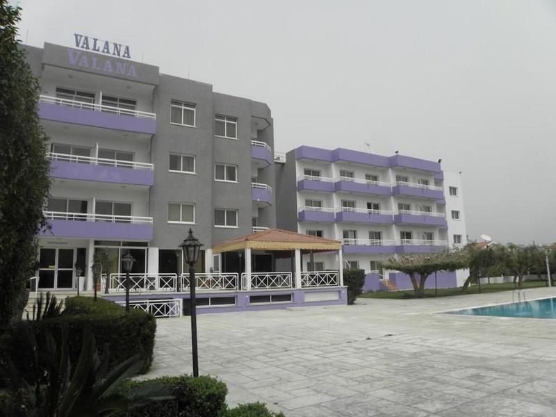Готель Valana 3*