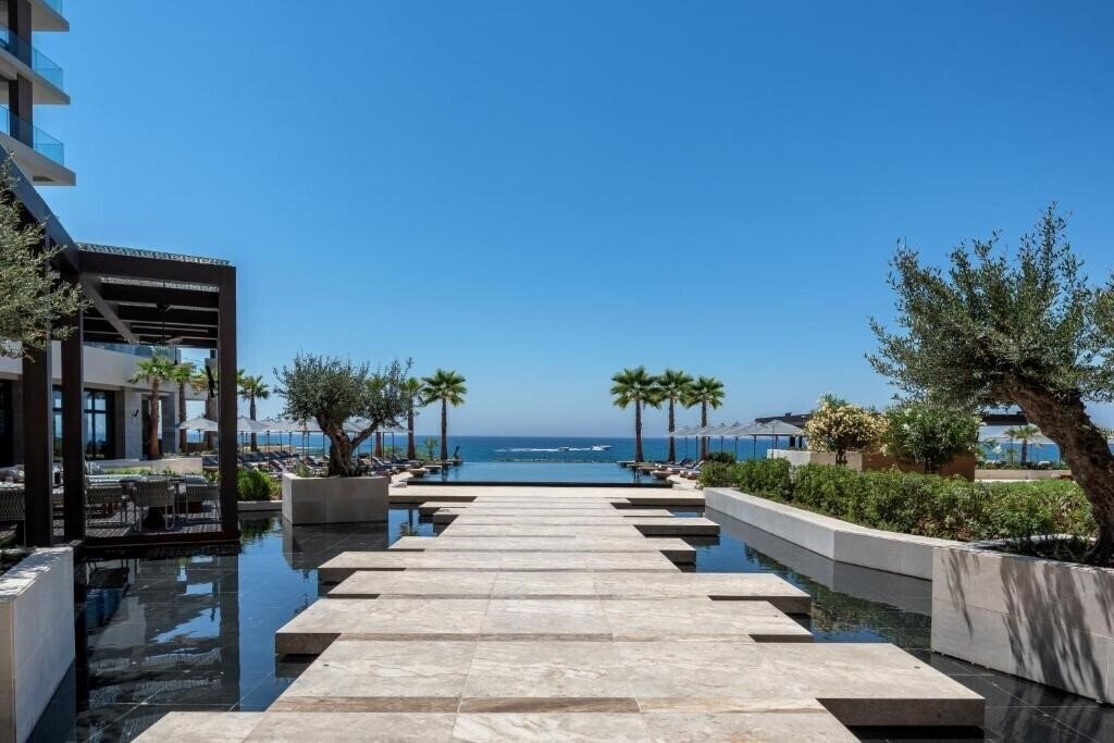 Отель Amara Hotel 5*