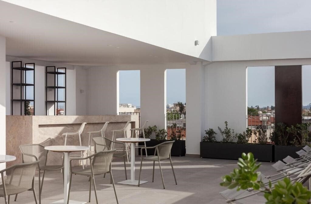 Картинка Alinea Suites Limassol Center 3*