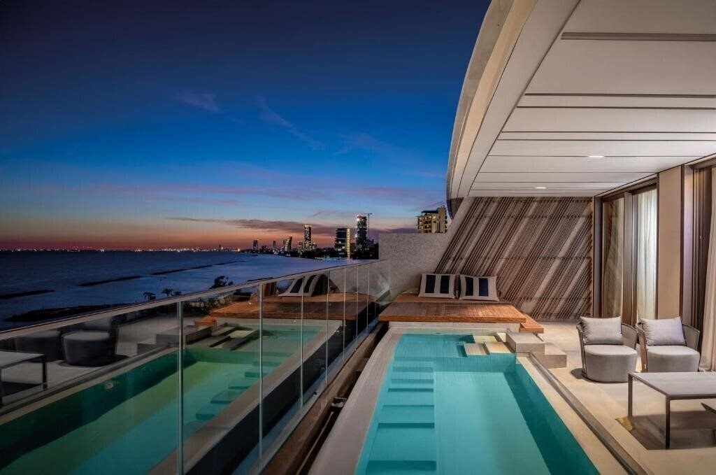 Отель Amathus Residences 5*