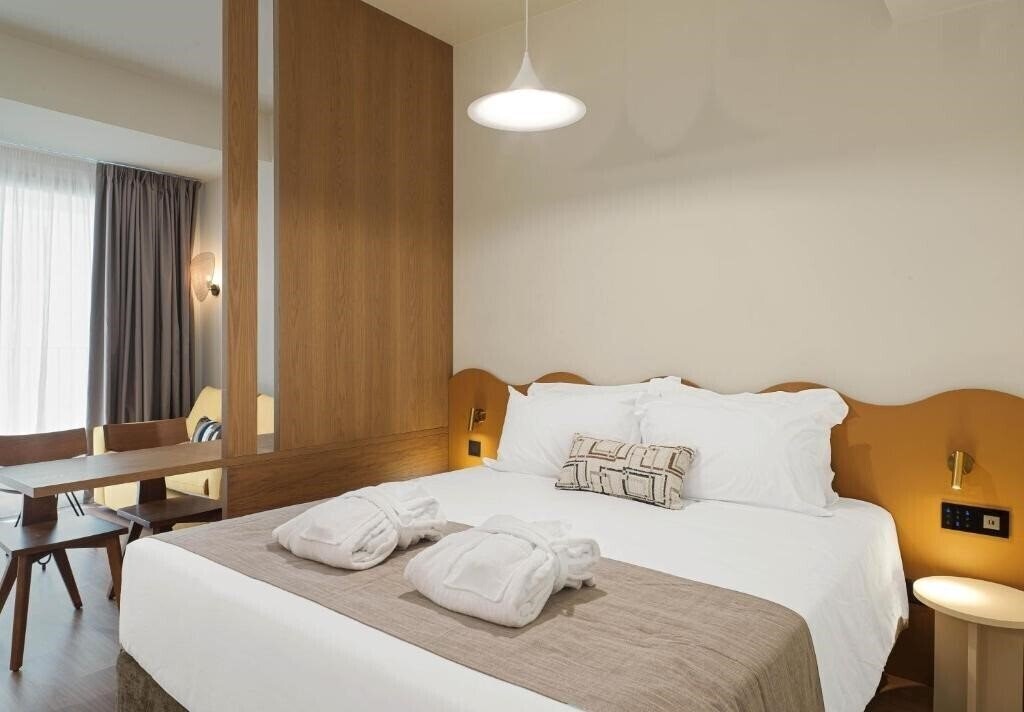 Картинка Alinea Market Agora Square 3*