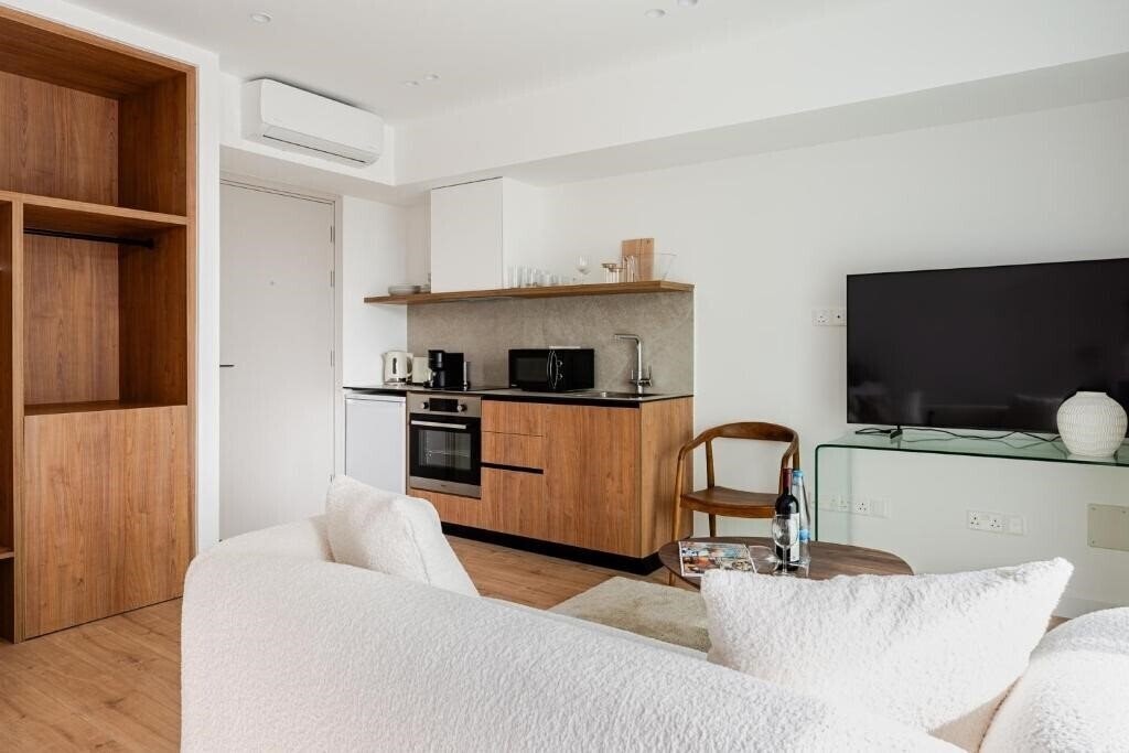 Изображение Yamas Urban Living Pool Penthouse Marvel 4*