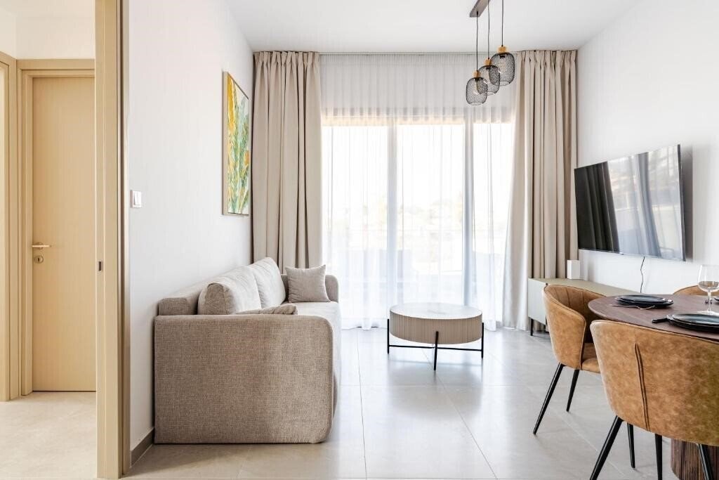 Картинка Yamas Urban Living Pool Penthouse Marvel 4*