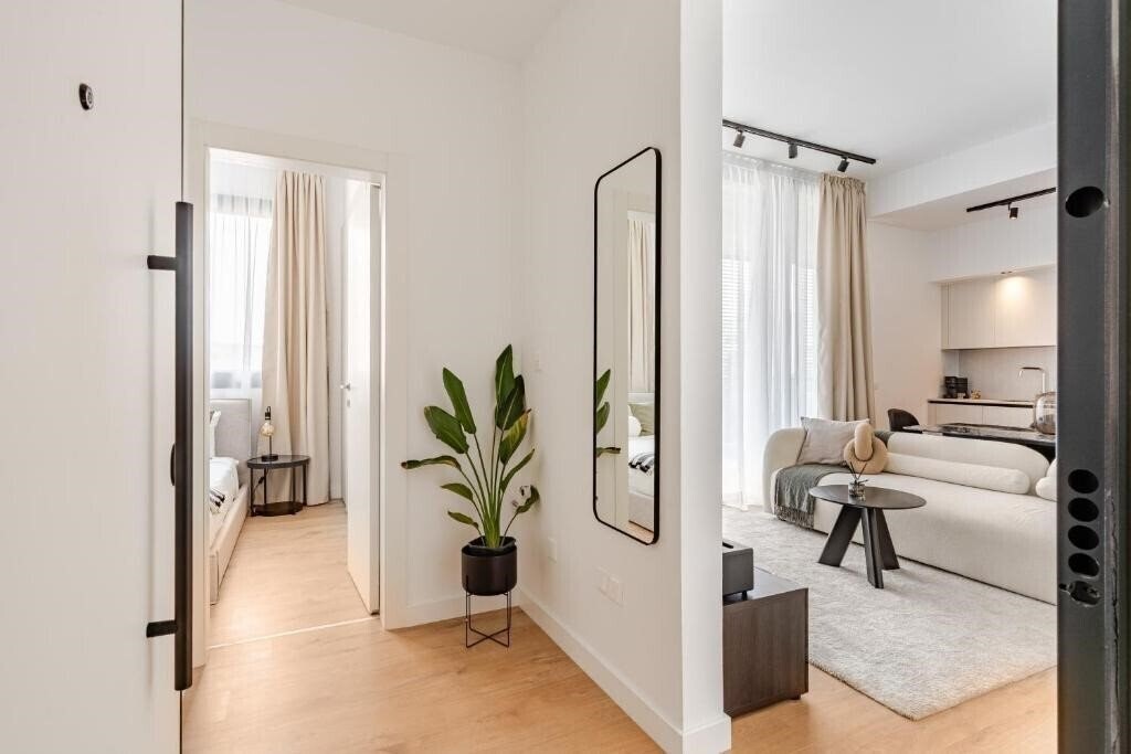 Фото Yamas Urban Living Sunny Pool Penthouse 4*