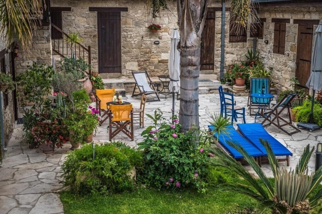 Фото Nikis House 3*