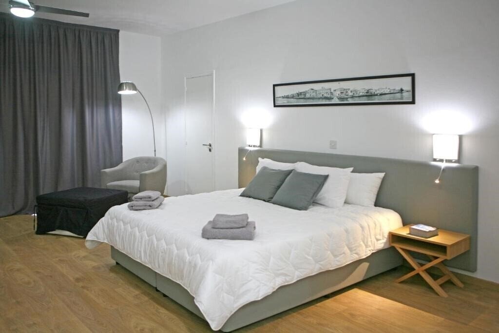 Фото Corina Suites & Apartments 3*