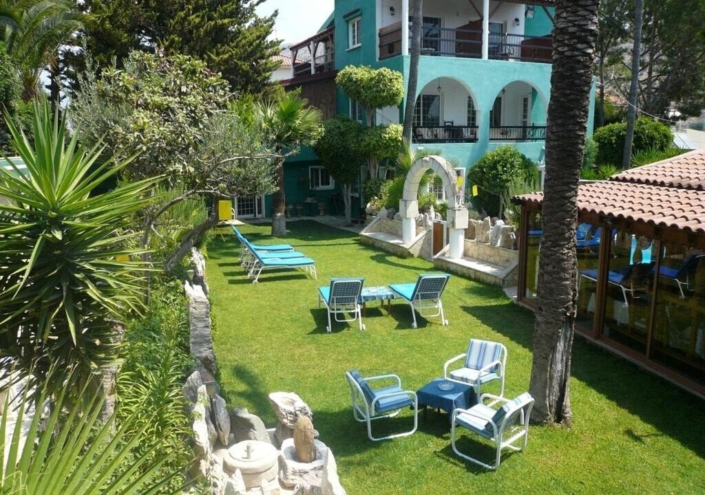 Отель Greenfields Country Club (Adults Only) 2*
