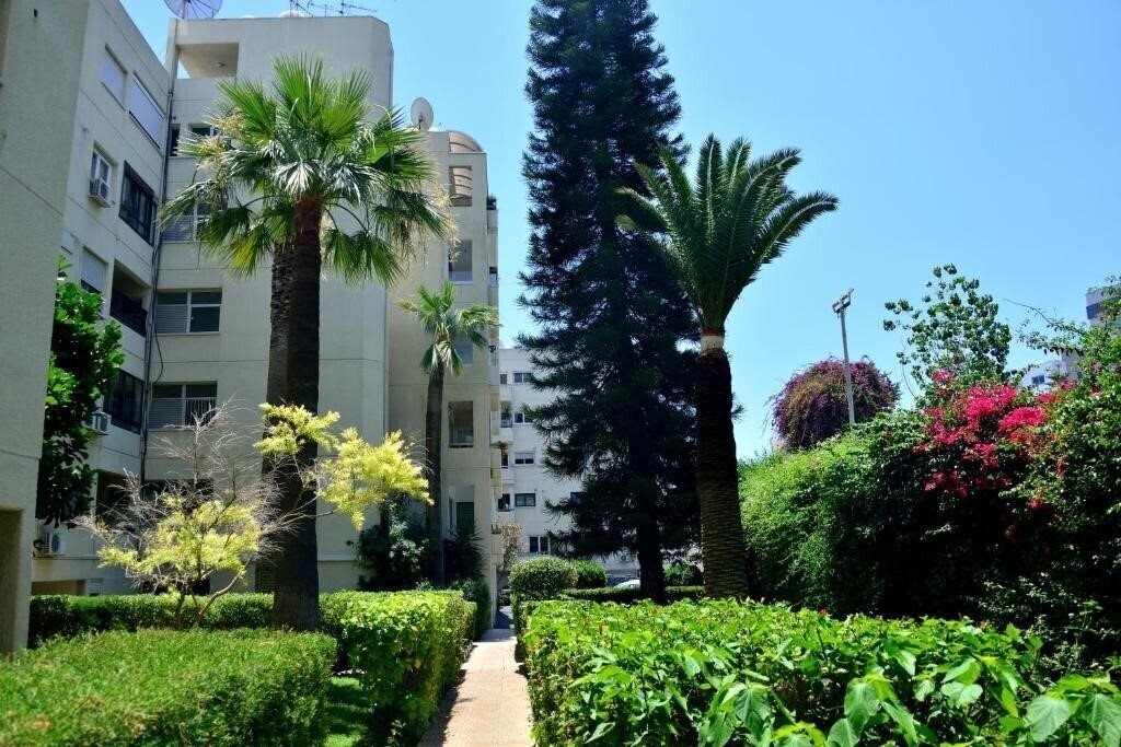 Изображение 50 Meters to The Beach 3 Bedroom Appartment 2*