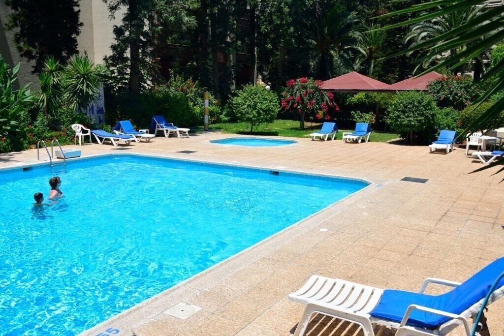 Картинка 50 Meters to The Beach 3 Bedroom Appartment 2*
