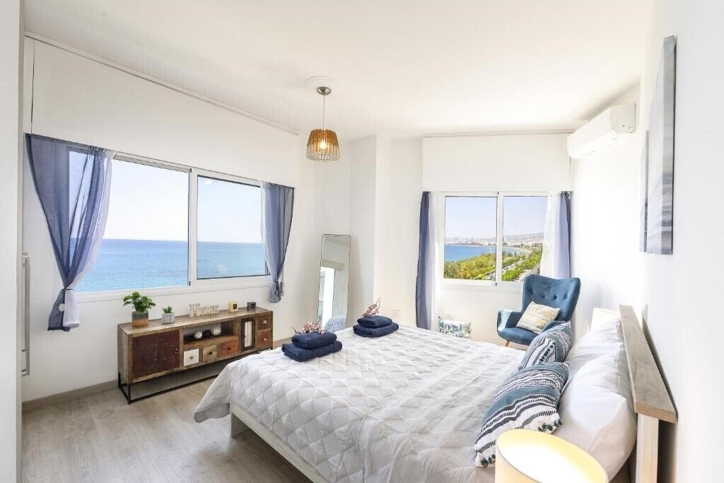 Фото Lovely 3-Bedroom Apartment in Prokymea Court 2*