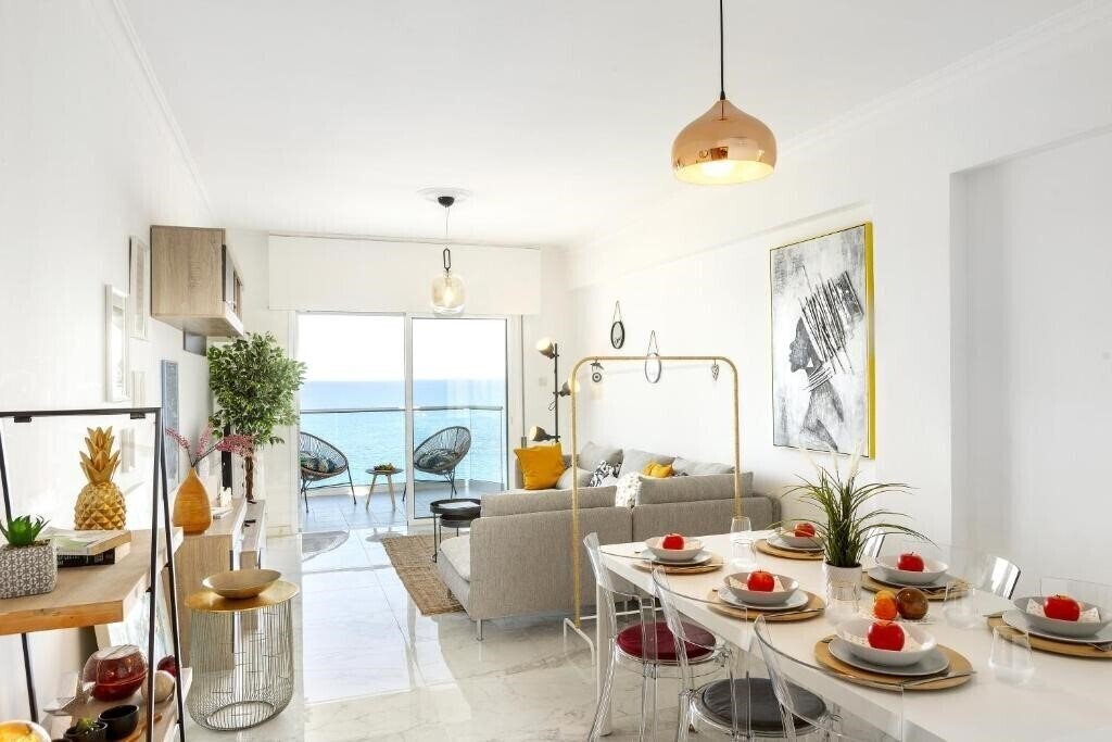 Картинка Lovely 3-Bedroom Apartment in Prokymea Court 2*