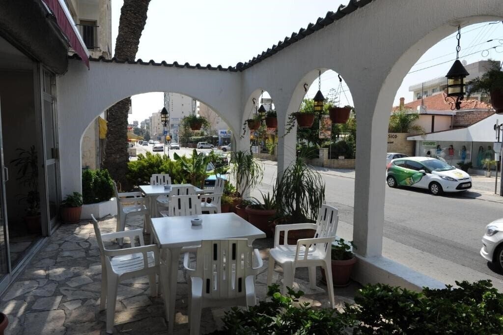 Картинка Le Village Hotel 2*