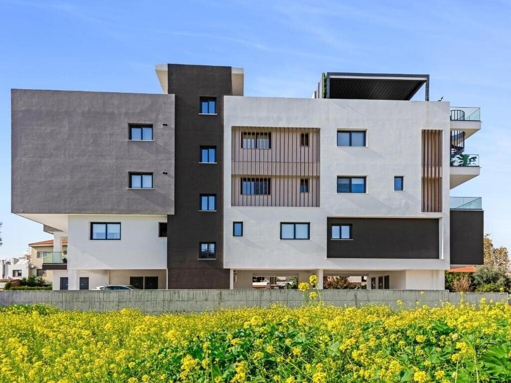 Фото Sanders Triple Limassol 2*