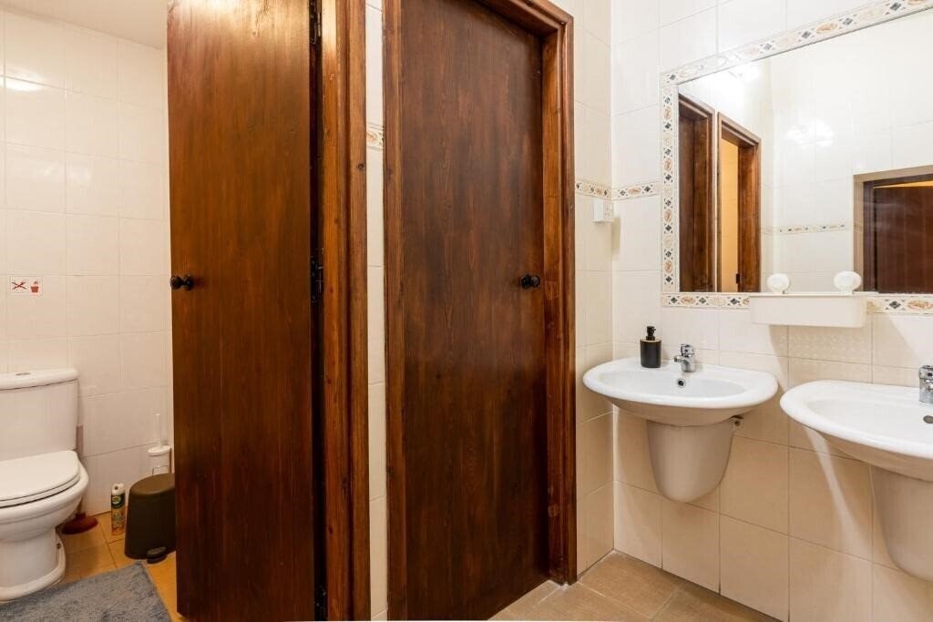Фотографія Bee Hostel (Adults Only) 2*