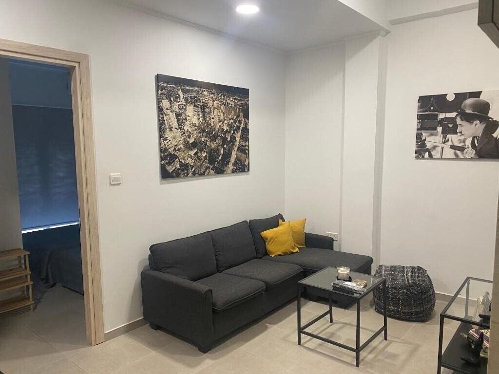 Картинка Modern City Center Apartment Saripolou 2 2*