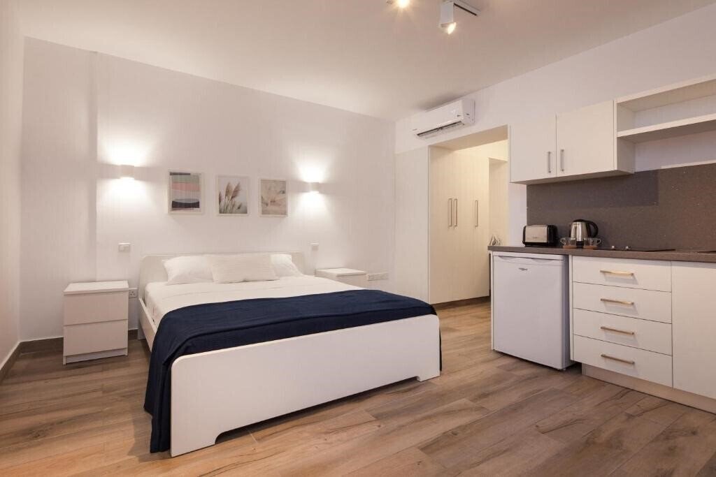 Фото The Jolo 4*