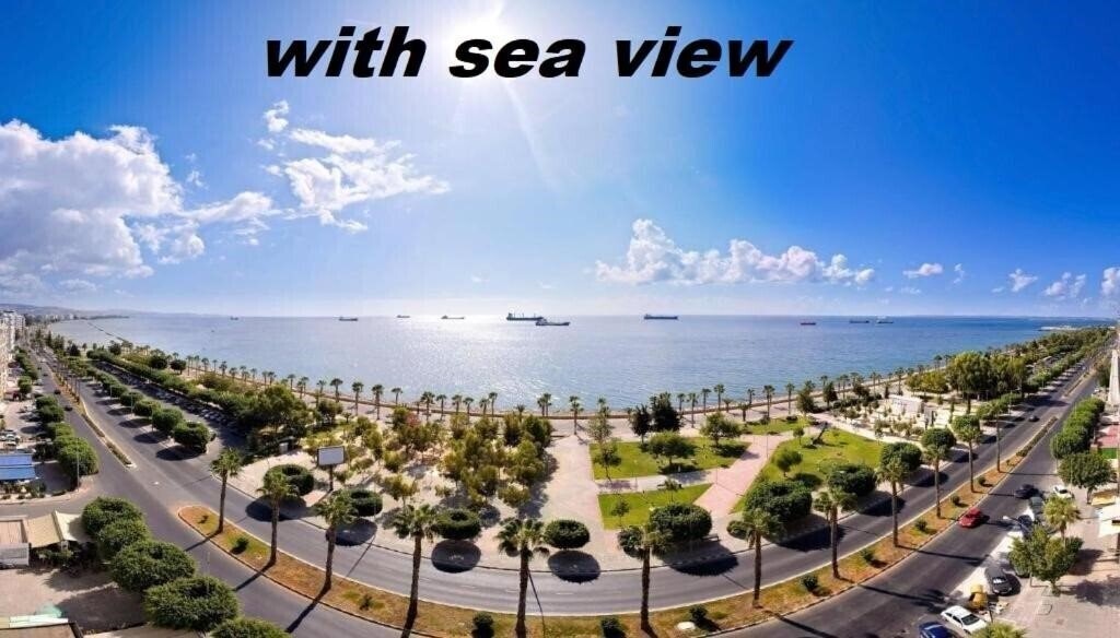 Готель White Hostel (Adults Only) 2*