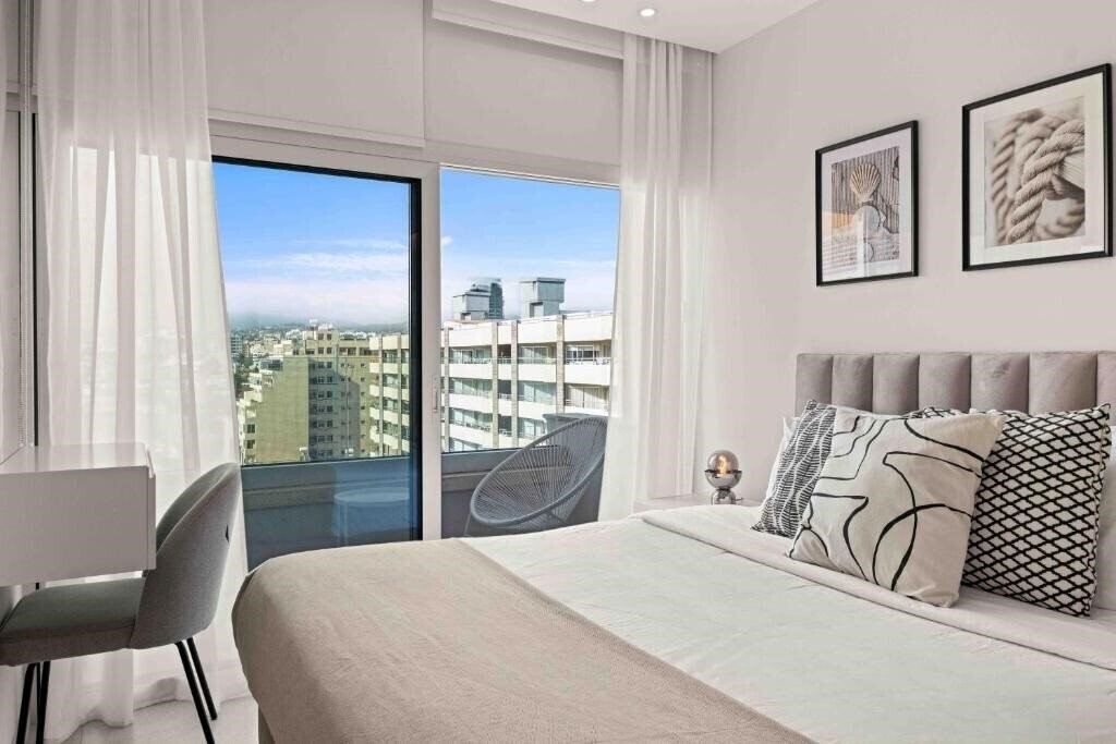 Отель Phaedrus Living Limassol Seaside Residences 06 3*