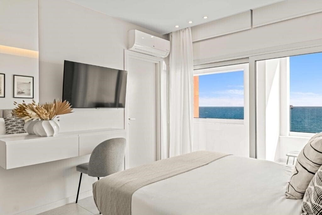 Фото Phaedrus Living: Limassol Seaside Residences 02 3*