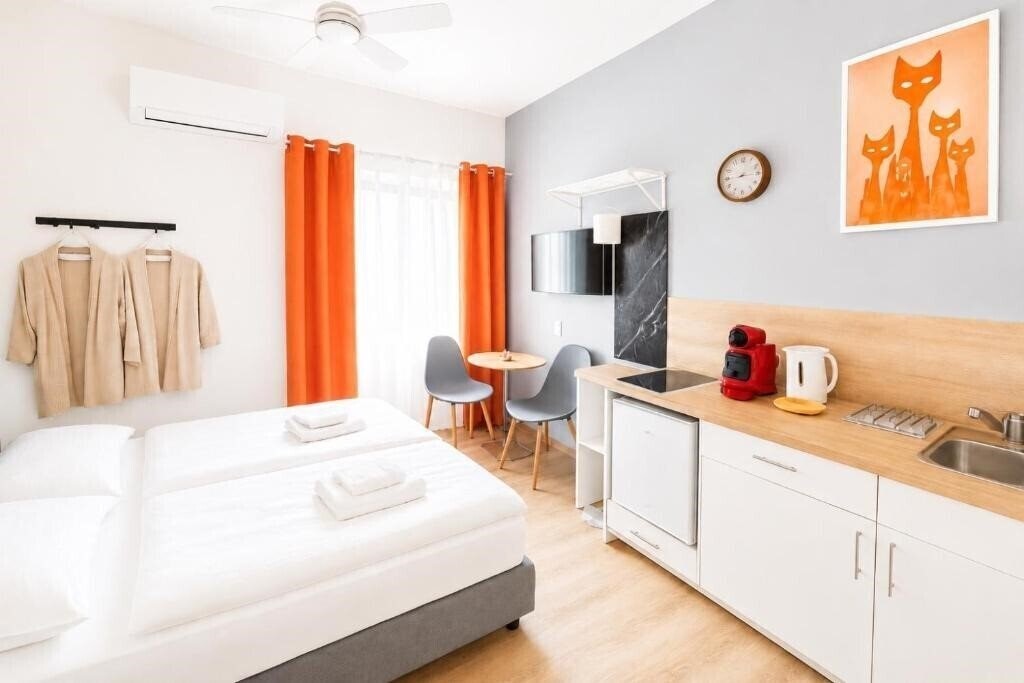 Фото Smart Comfort Studio N4 Private Kitchenette Bathroom to Beach 260m Marina Port Old City 900m 3*