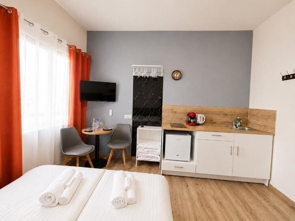 Фотографія Smart Comfort Studio N4 Private Kitchenette Bathroom to Beach 260m Marina Port Old City 900m 3*