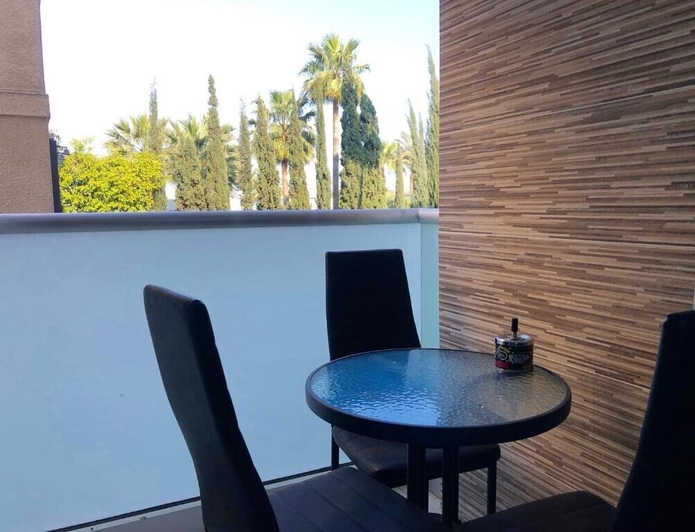 Фотография Seafront - 2 Bedroom Modern апартаменты