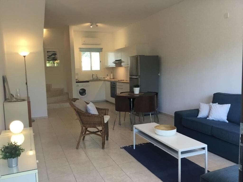Изображение Pissouri Beach House - Image 3*