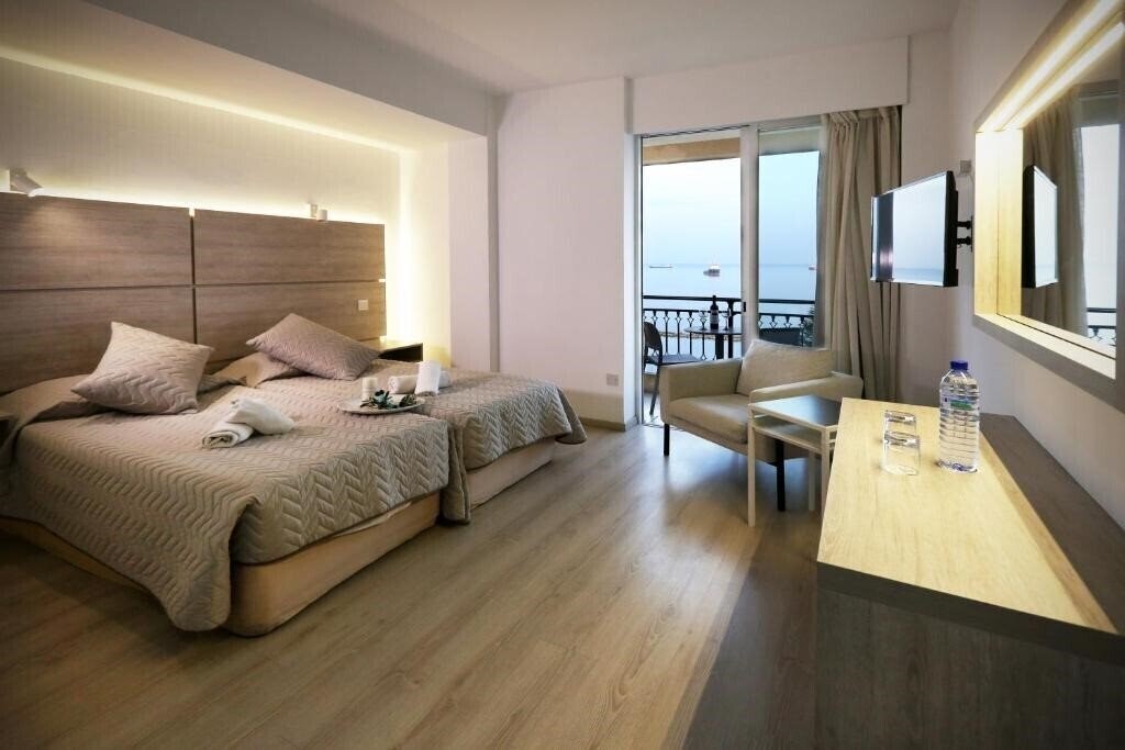 Фото Pier Beach апартаменты