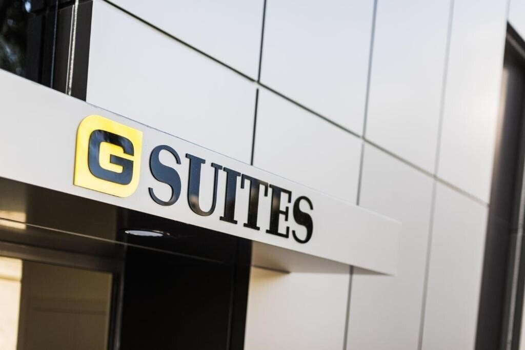 Фотографія G Suites Luxury Rentals 3*