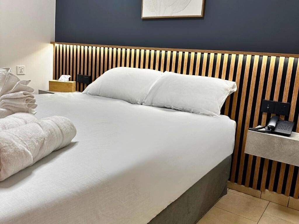 Фото Denis Hotel 1*