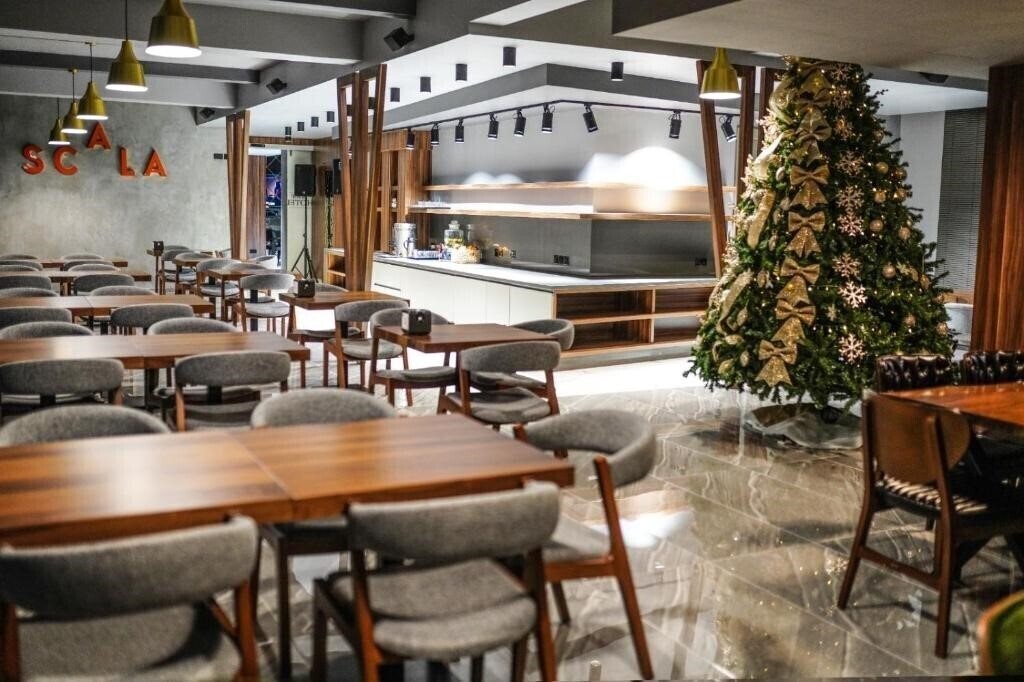 Картинка Sky Roof Hotel 3*