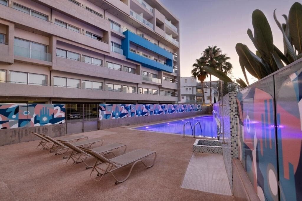 Готель UC Hall Residence 3*