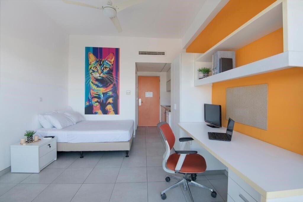 Фото UC Hall Residence 3*