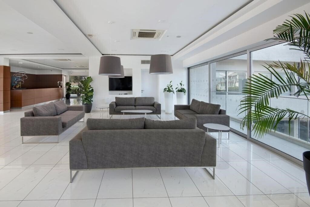 Картинка UC Hall Residence 3*