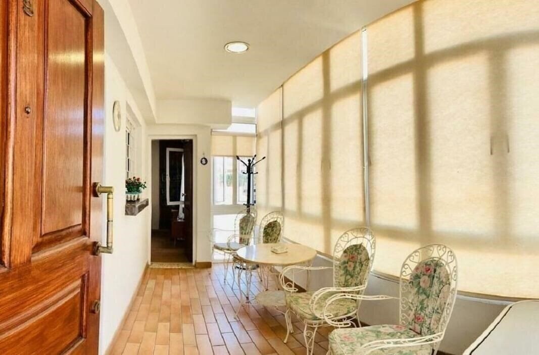 Картинка Timeless Apartment In The City Centre 3*