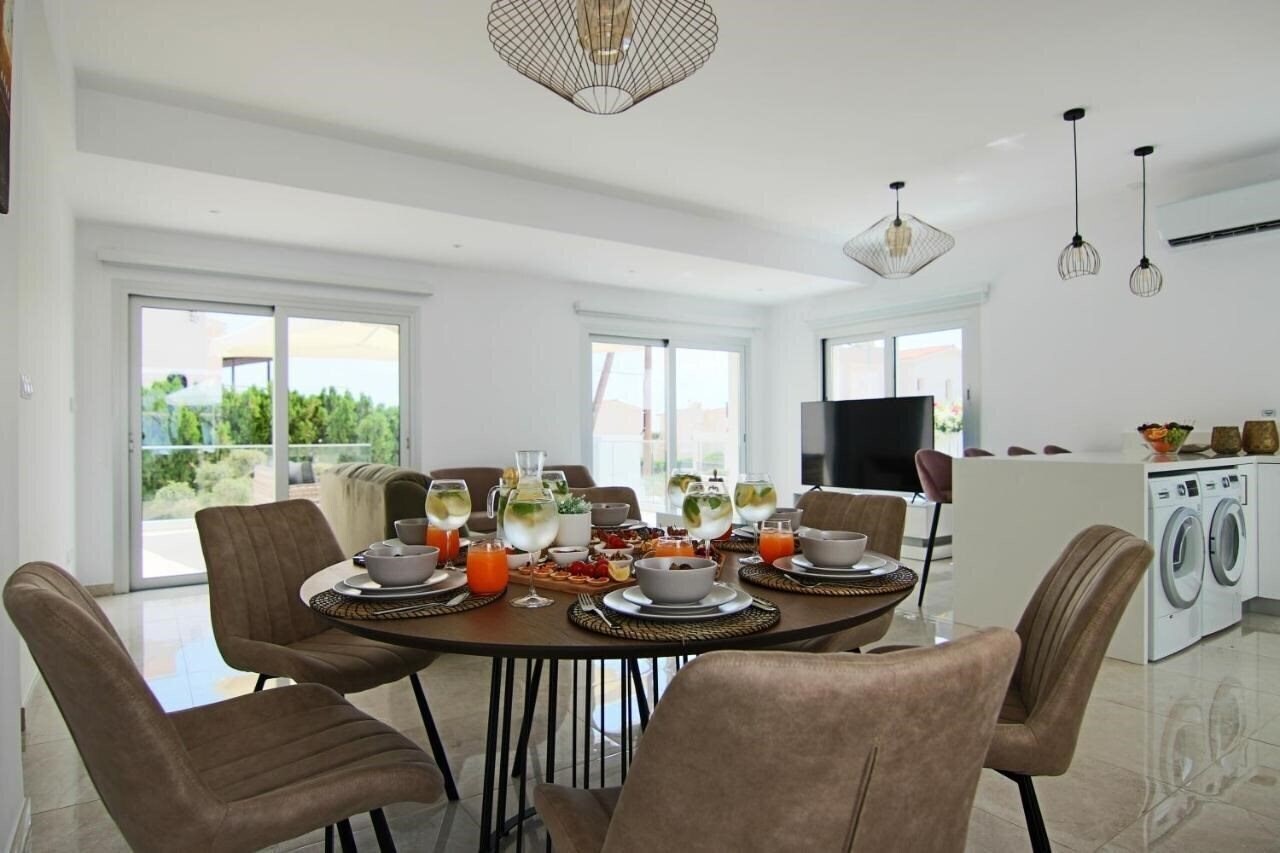 Зображення Phaedrus Living: Luxury Villa Ellison 4*